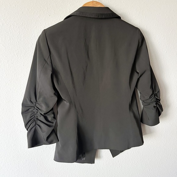 Laundry by Shelli Segal Black Ruched Sleeve Sharp Blazer Jacket Women's Size 6 - Picture 9 of 12